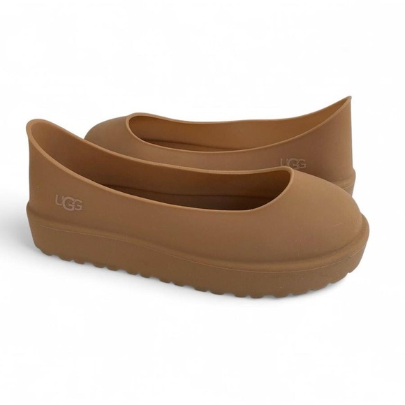 Men’s UGG Tan Classic Short Pull On Weather with Rubber Slip On Protectors - Picture 6 of 7